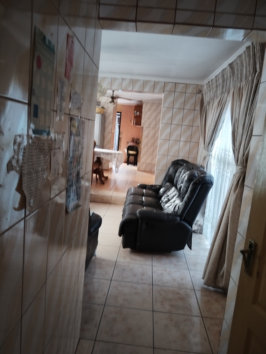 3 Bedroom Property for Sale in Belgravia Northern Cape